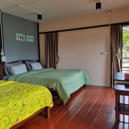 Baanhatsompaen Homestay Ranong Exterior photo