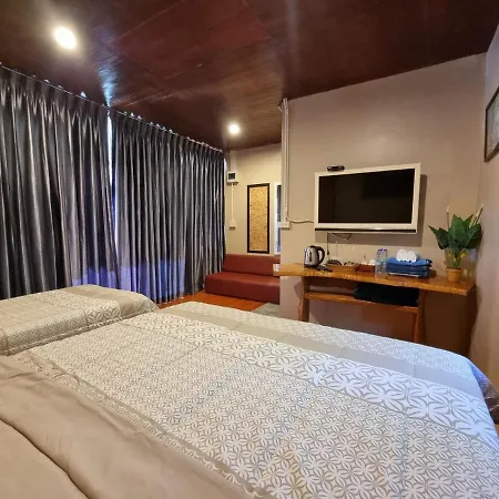 Baanhatsompaen Homestay Ranong Exterior photo