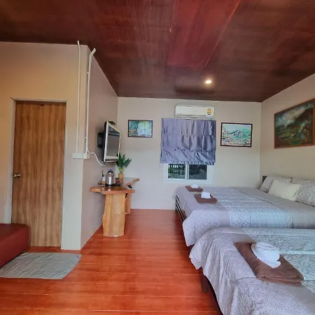 Baanhatsompaen Homestay Ranong Exterior photo