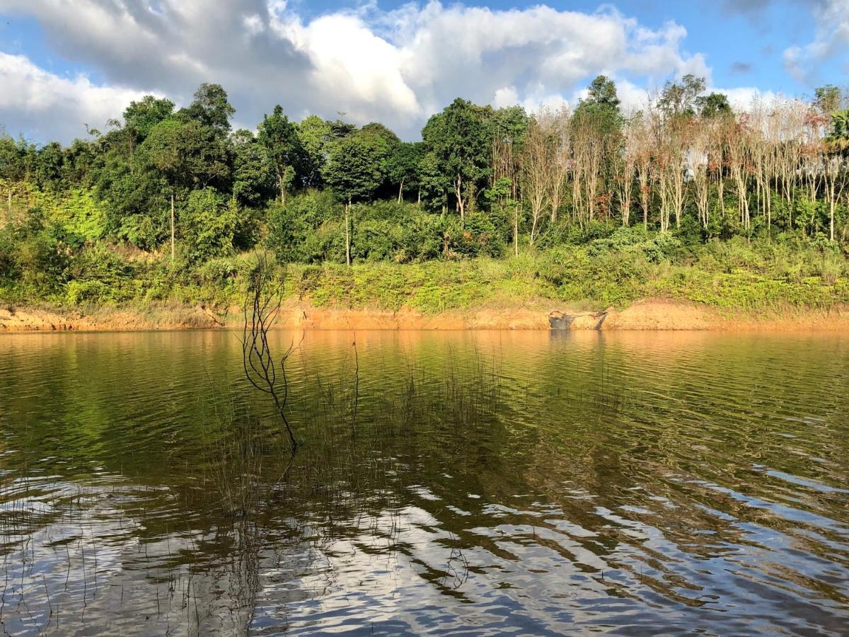 Baanhatsompaen Ranong