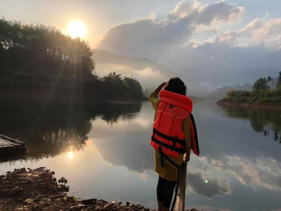 Baanhatsompaen Homestay