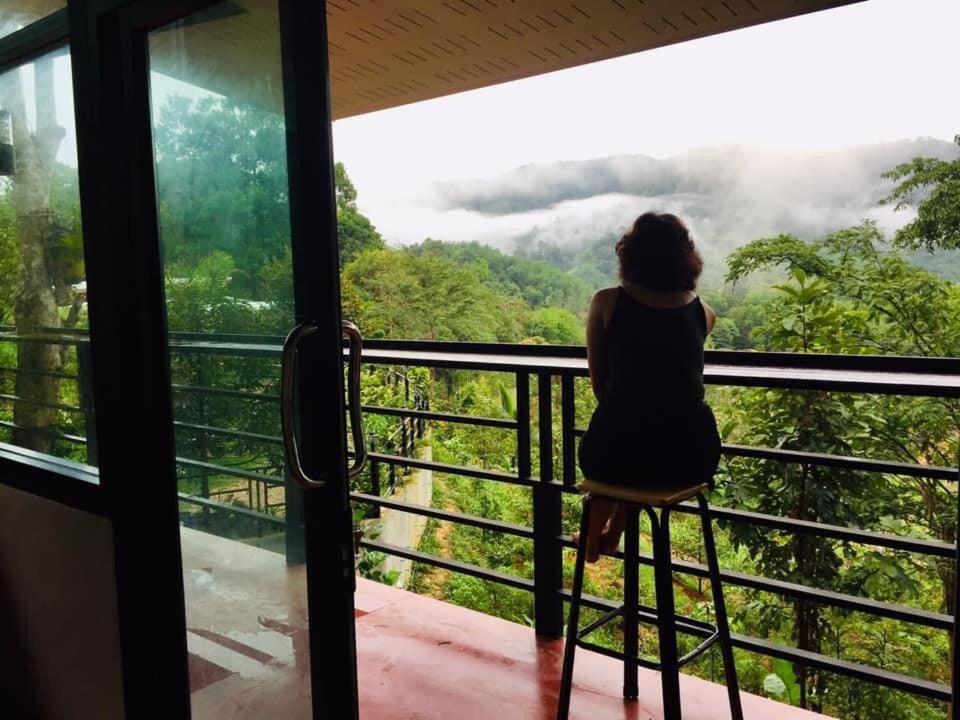 Homestay Baanhatsompaen *
