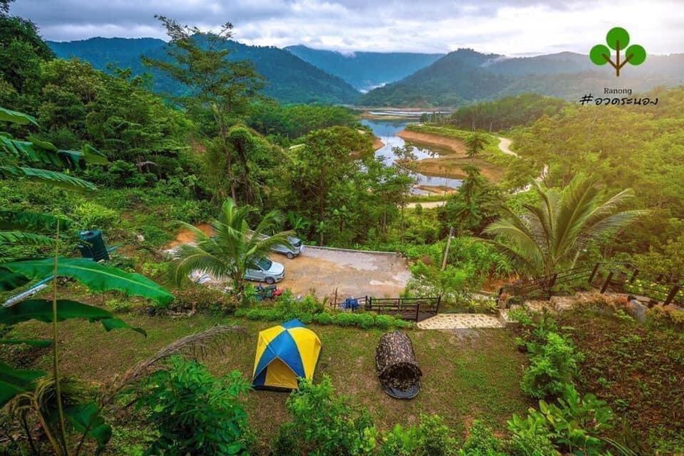 Baanhatsompaen * Ranong