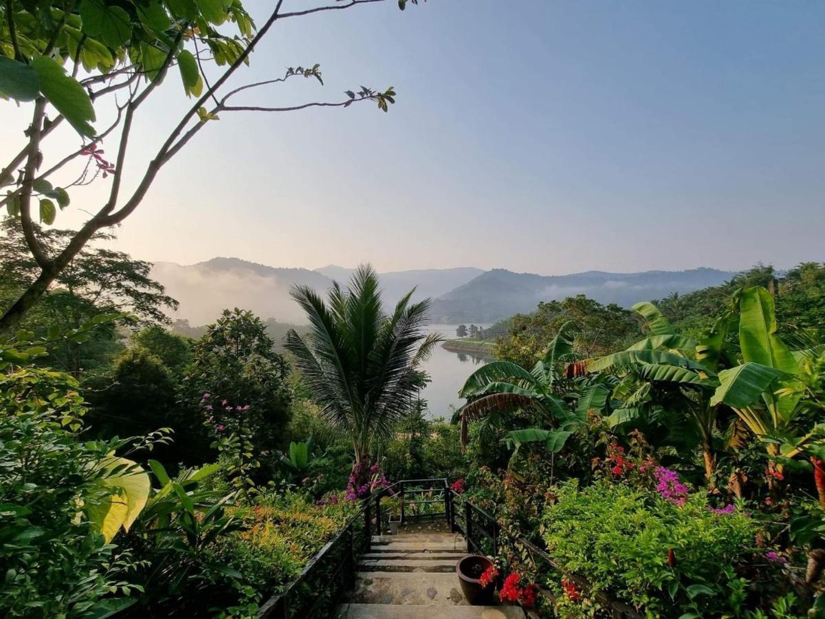 Homestay Baanhatsompaen Ranong