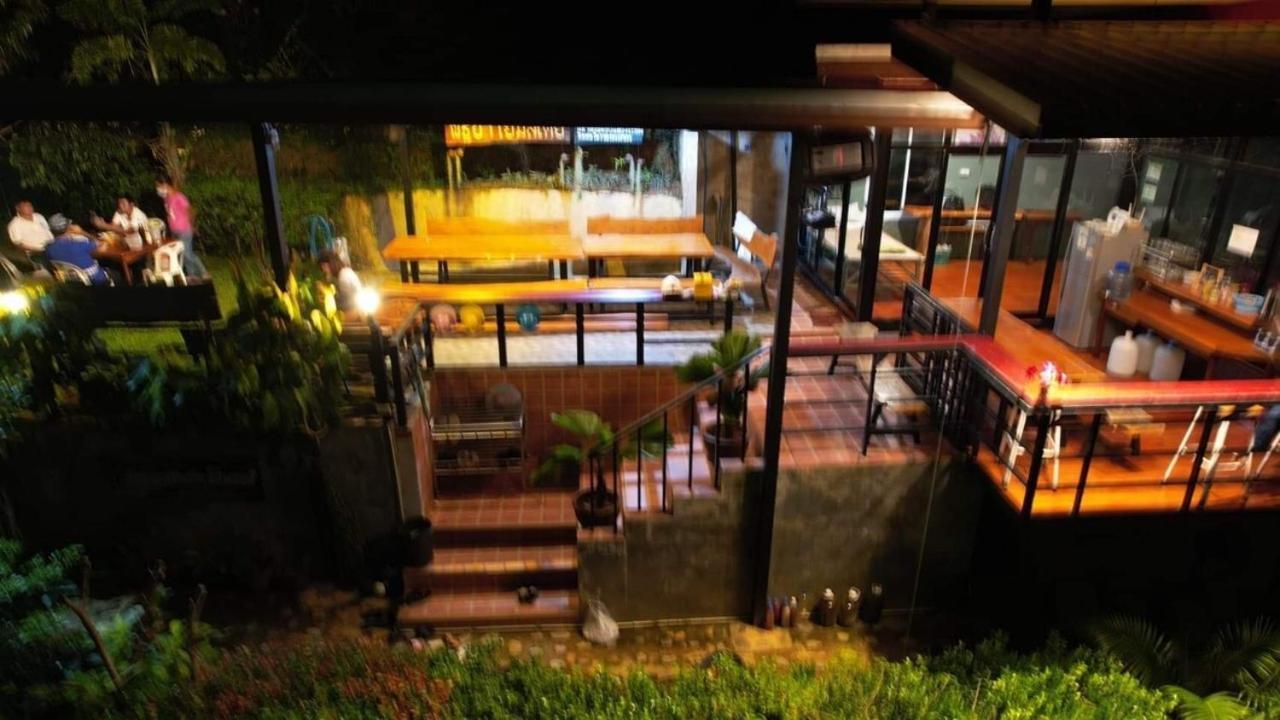 Homestay Baanhatsompaen