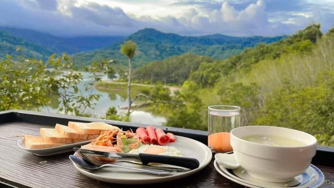 Homestay Baanhatsompaen Ranong