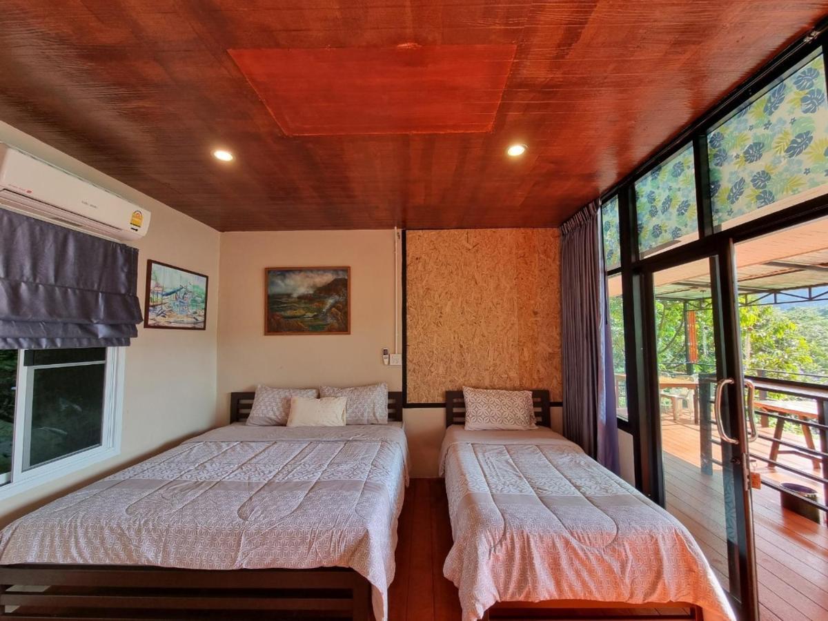 Homestay Baanhatsompaen Ranong